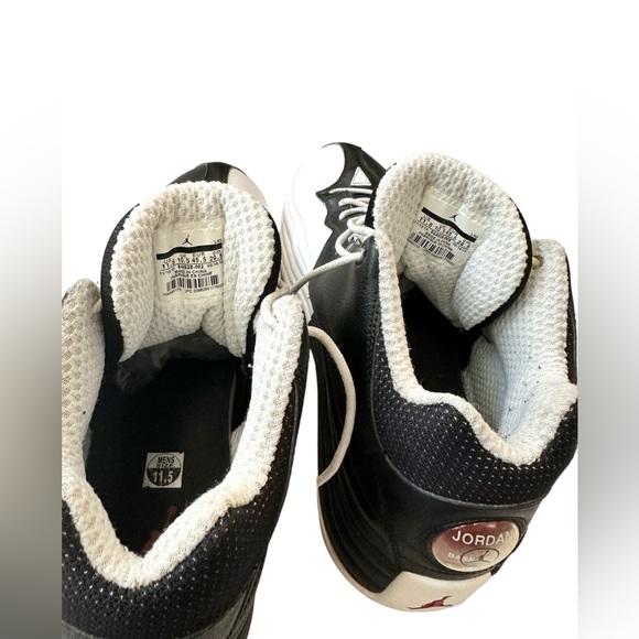 Air Jordan Jumpman Team Sneaker in Black/White Size 11.5 - Picture 12 of 16